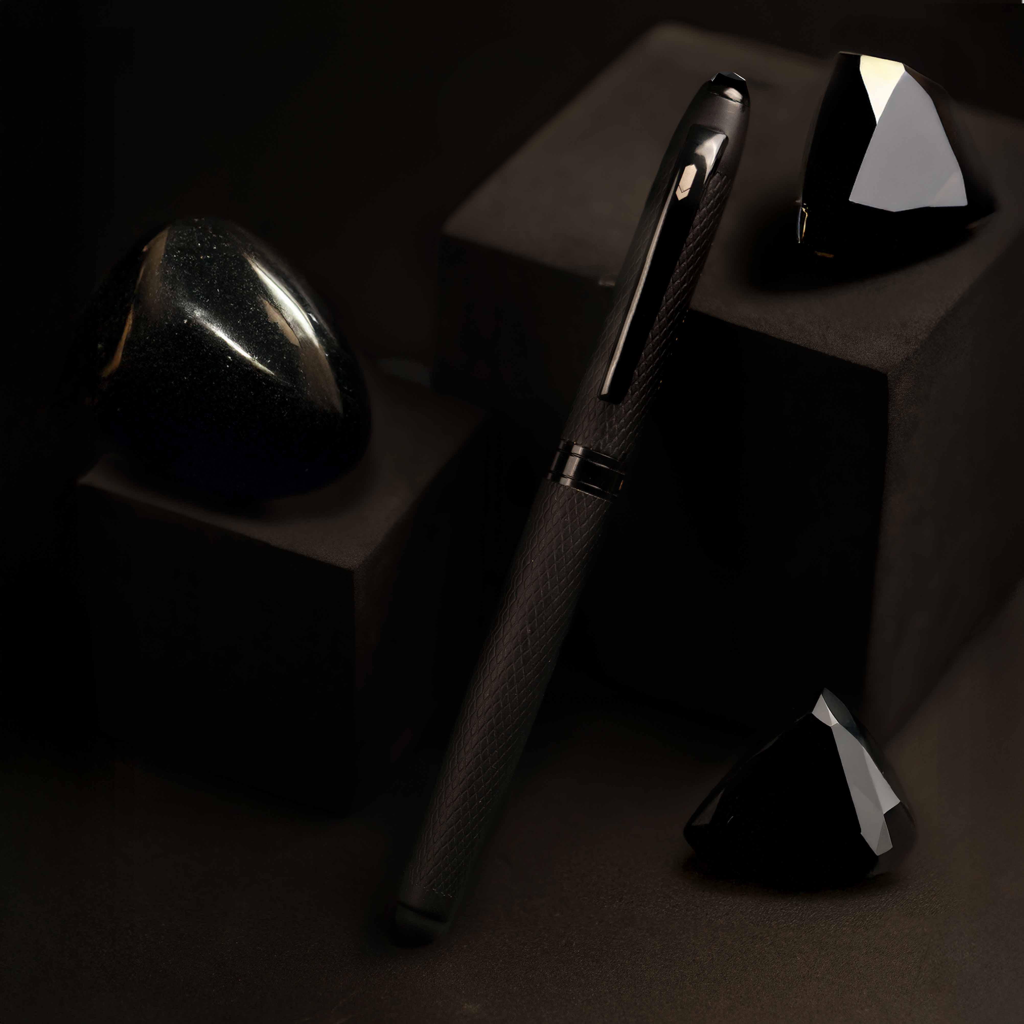 Matte Black Finish Onyx 2 in 1 MagSnap Roller Ball Pen with Stylus None