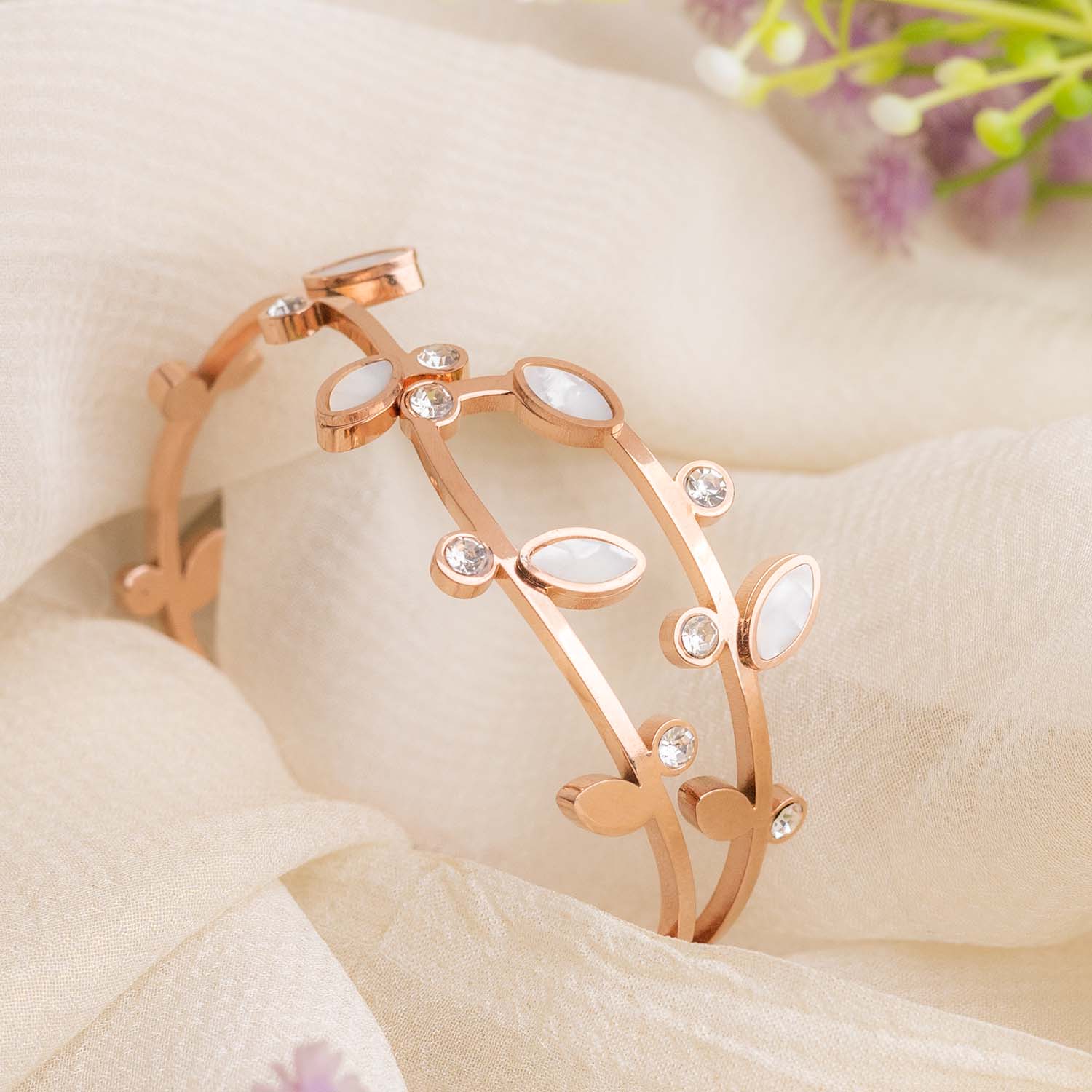 Rose Gold Leaf Diamond Bracelet Black