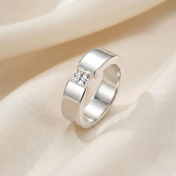 925 Sterling Silver Ring With Natural Moissanite Gem Stone