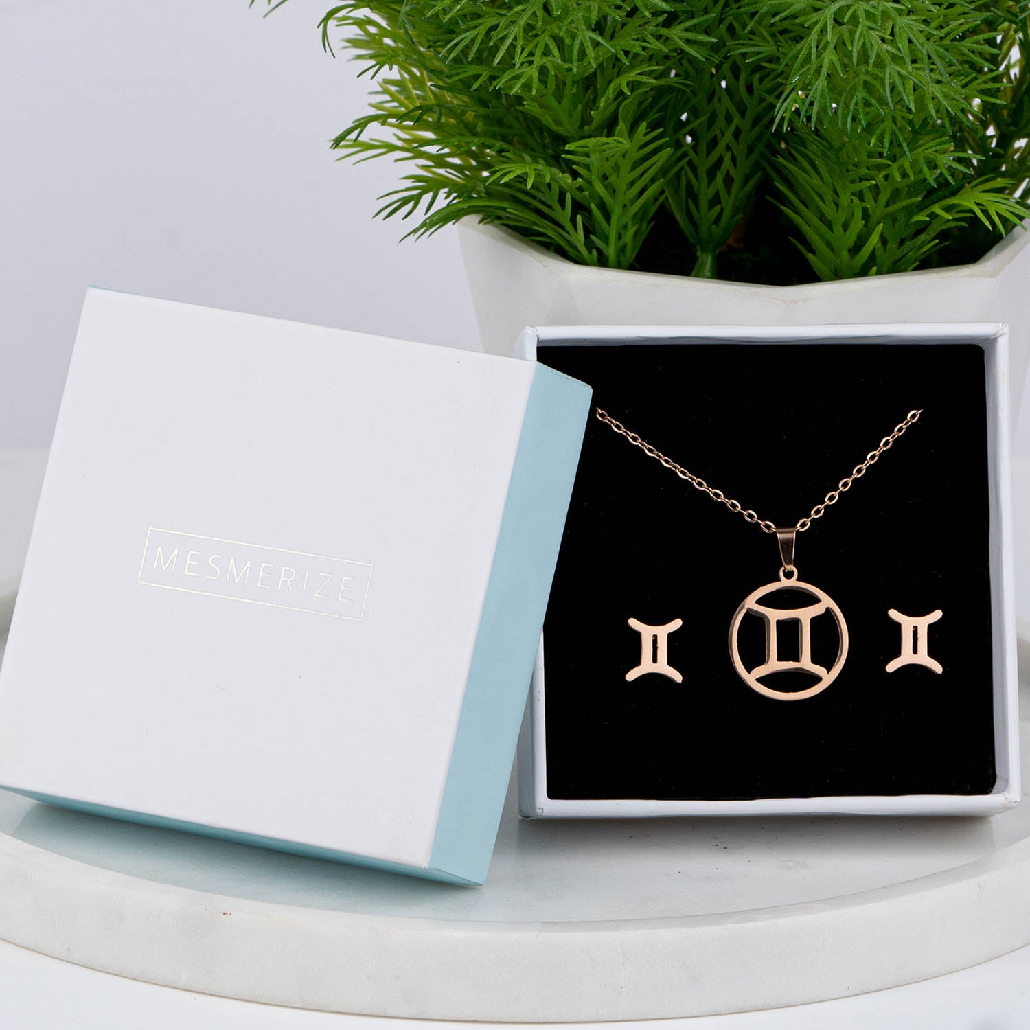 W Premium Jewellery Gemini Necklace Earring Set (22 May - 21 Jun)