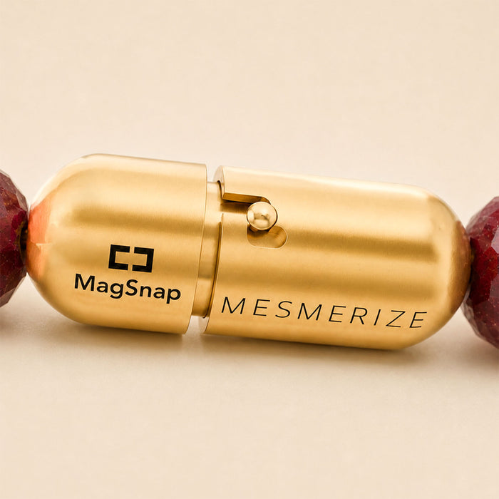 MagSnap closure in gold, macro